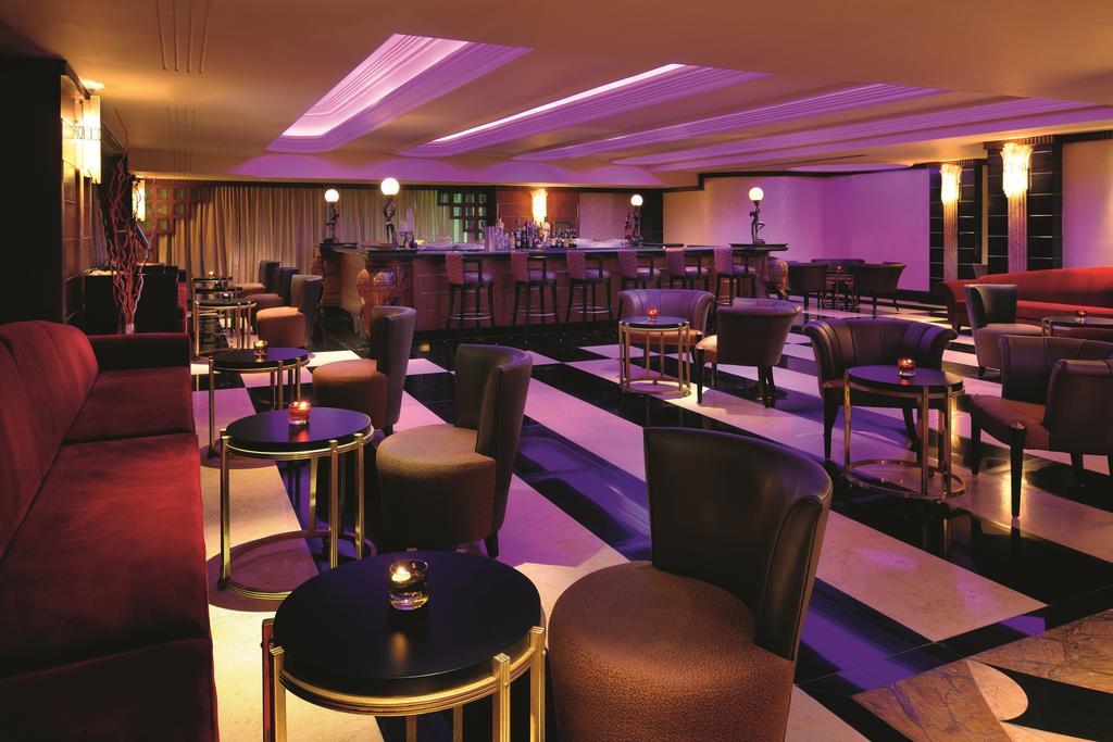 होटल Gokulam Grand & 5*